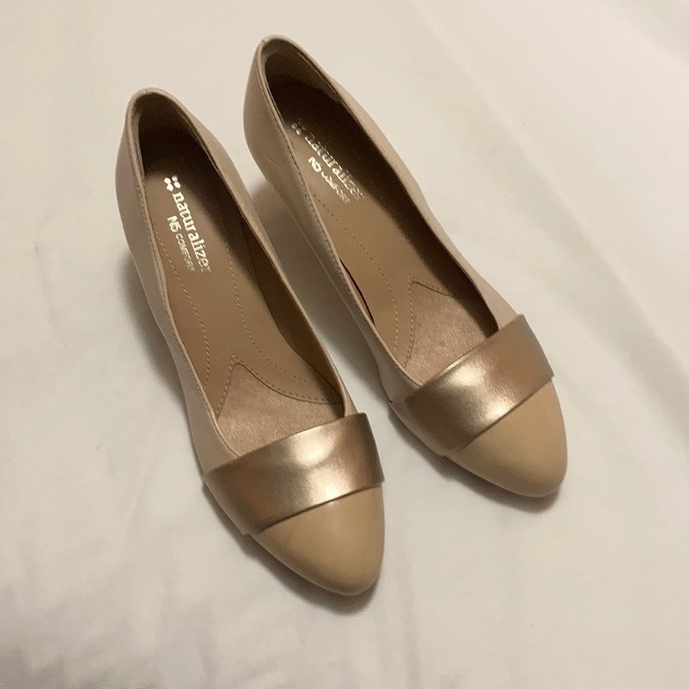 Cute low heels